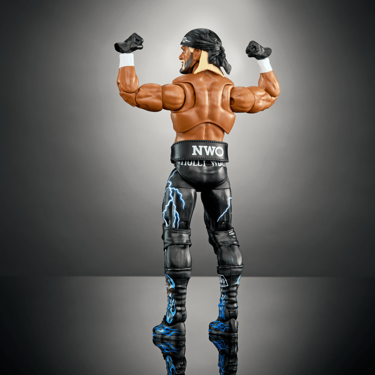 WWE Ultimate Edition ¡°Hollywood¡± Hulk Hogan Action Figure & Accessories Set, 6-Inch Collectible